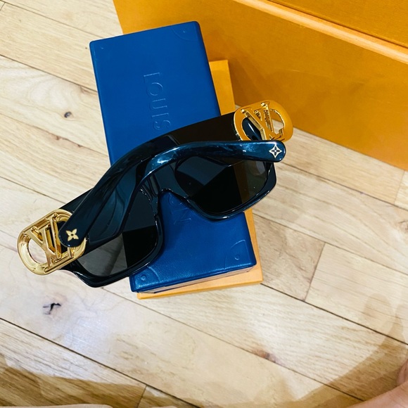 Meet your Posher, Cindy - Picture 3 of 4